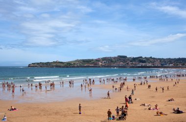 gijon beach içinde