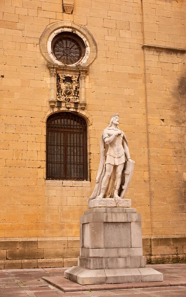 Estatua de Alfonso el casto — Foto de Stock