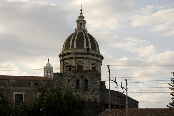 Catania Katedrali'nin kubbesi — Stok fotoğraf