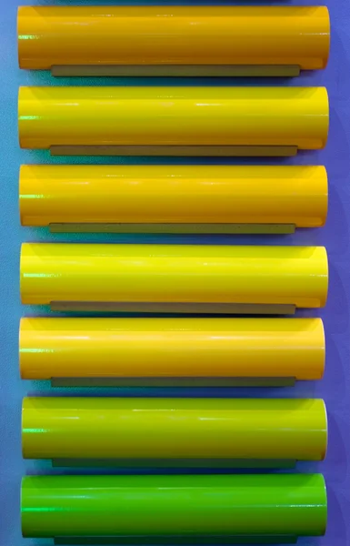 Sarı ve yeşil neon tüp — Stok fotoğraf