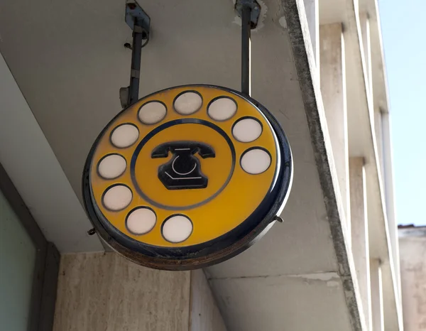 Staré italské zásuvka telefonní znamení — Stock fotografie