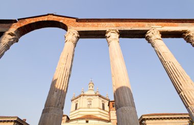 ve san lorenzo Bazilikası'nın sütunlar, milan