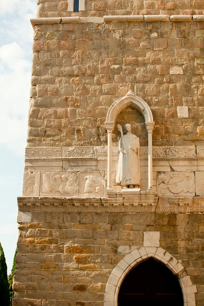 Statue in der Kirche St. Giusto, Triest — Stockfoto