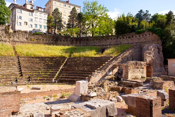 Romerska teatern i trieste — Stockfoto