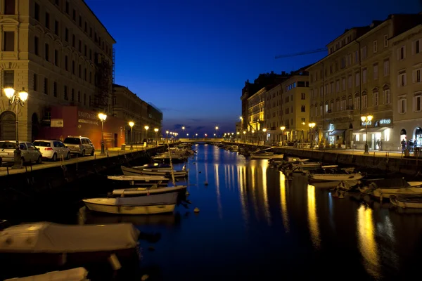 Ponte rosso a Trieste — Foto Stock
