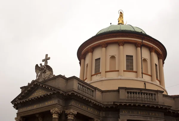 Kirche der hl. Unbefleckten Maria delle Grazie, Bergamos Alta — Stockfoto
