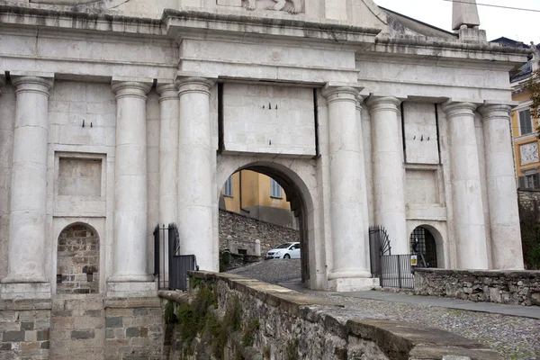 Porta San Giacomo, Bergamo alta — Stock Fotó