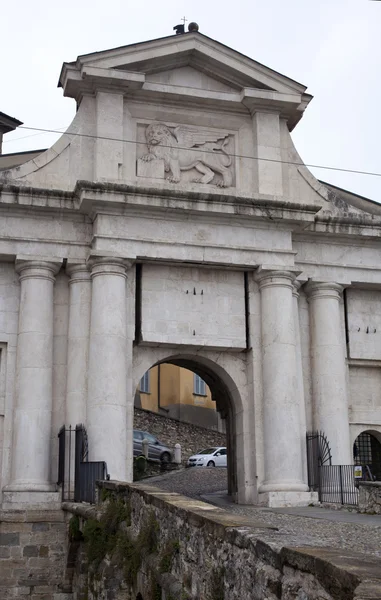 Porta San Giacomo, Bergamo alta — Stockfoto