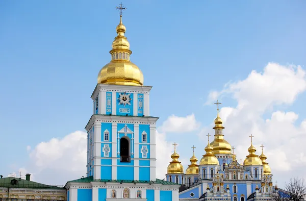 St michael's klocktornet i kiev, Ukraina — Stockfoto