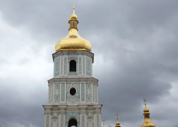 Klocktornet av saint sophia-katedralen i kiev — Stockfoto