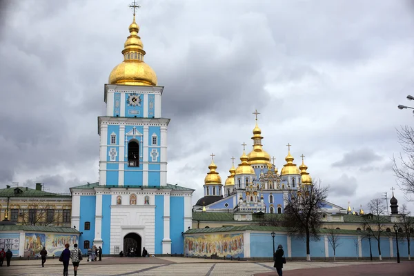 在基辅，乌克兰的圣米迦勒的钟塔 — 图库照片