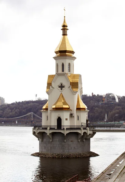Chapel on the River Dnieper, Kiev — Stock Photo, Image