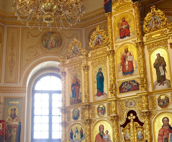 Interior de uma igreja ortodoxa em Kiev — Fotografia de Stock