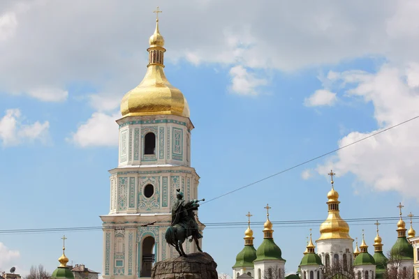 Monument van de beroemde Oekraïense hetman bogdan khmelnitsky — Stockfoto