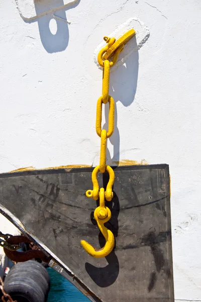 Yellow anchor — Stock Photo, Image