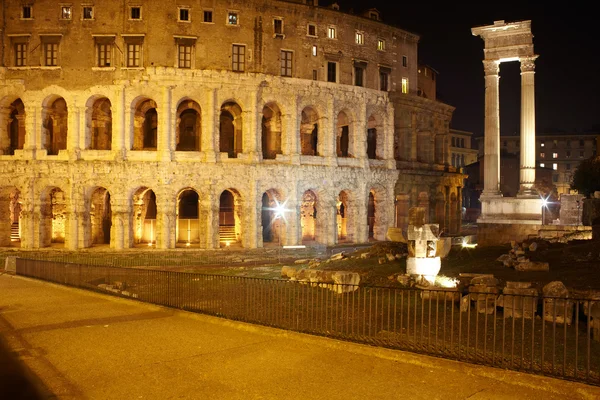 Театр Марцеллус і храм Аполлона Sosianus, Рим — стокове фото