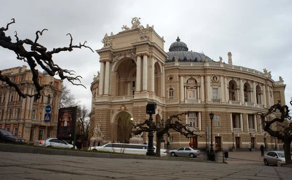 在敖德萨的歌剧和芭蕾舞剧院的视图 — 图库照片