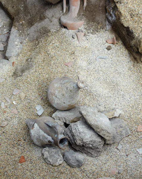 砂の古代の花瓶 — ストック写真