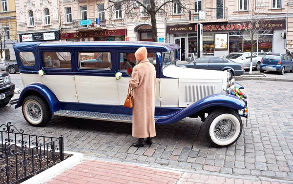 Zarif araba eski — Stok fotoğraf