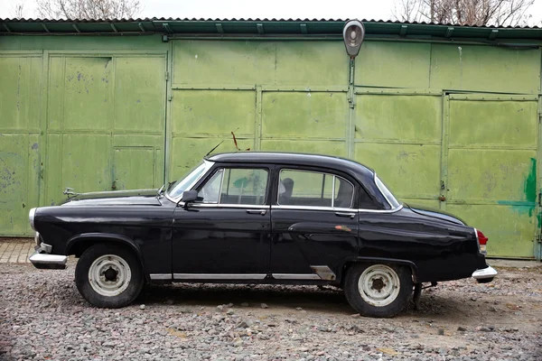 Stary samochód elegancki — Zdjęcie stockowe