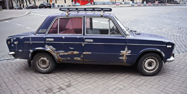 Antiguo coche soviético —  Fotos de Stock