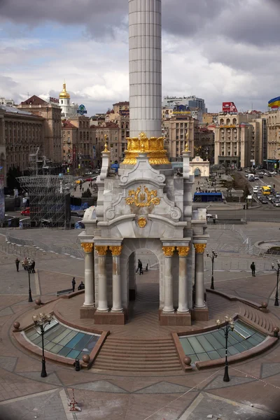 Coluna em Praça da Independência, Kiev — Fotografia de Stock