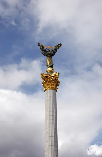 Στήλη στην ανεξαρτησία τετραγωνικά, Κίεβο — Φωτογραφία Αρχείου