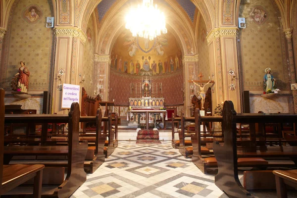 Iglesia de Villa Rivoltella en Trieste — Foto de Stock