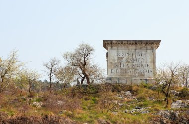 Savaş Anıtı