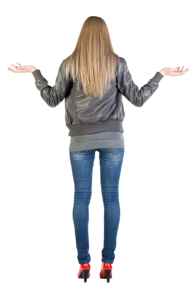 Vista posterior de la mujer sorprendida en chaqueta gris —  Fotos de Stock