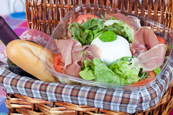 Bufala-Mozzarella-Salat — Stockfoto