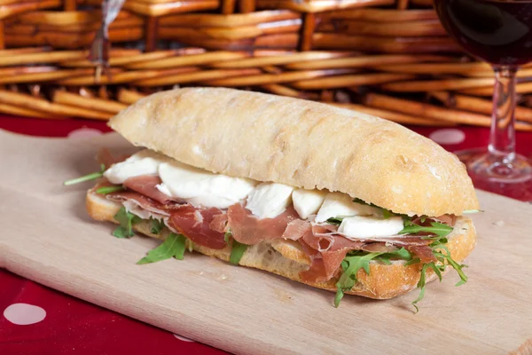 Sanduíche de presunto Parma — Fotografia de Stock
