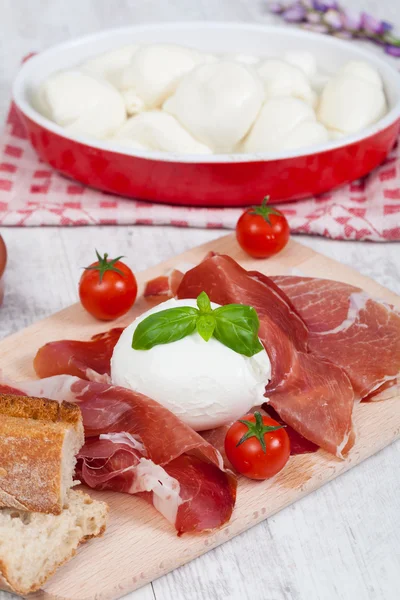 Mozzarella italiana — Foto Stock
