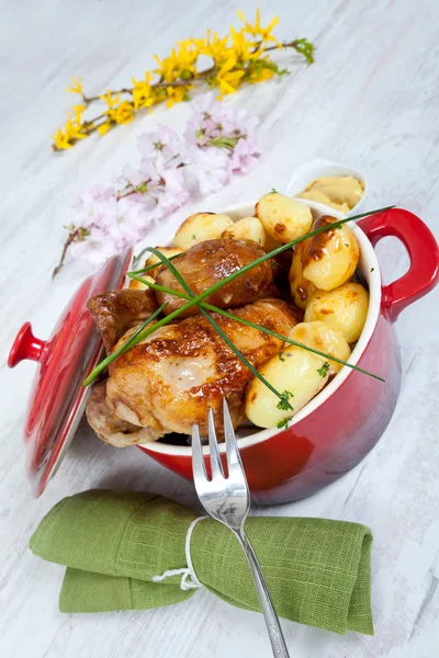 Chicken and potatoes — Stok fotoğraf