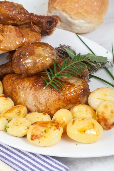 Pollo e patate — Foto Stock