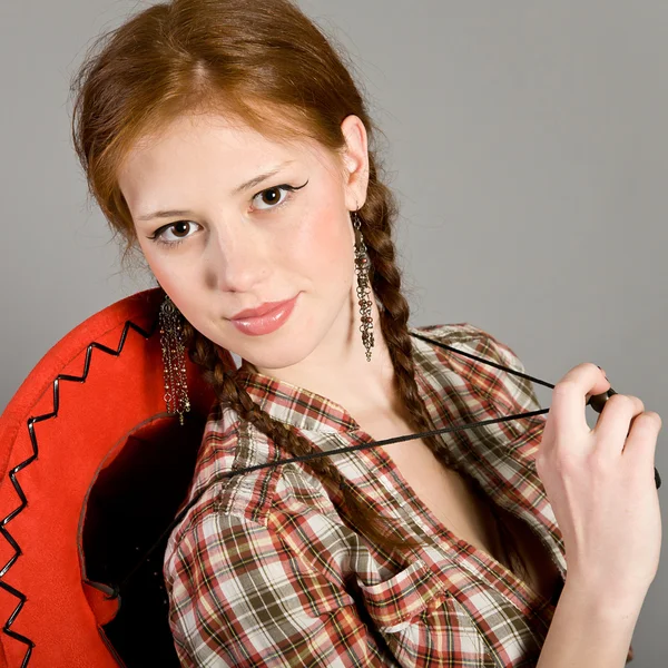 체크 무늬 셔츠에 있는 여자 — 스톡 사진