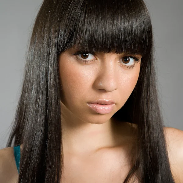 Menina de cabelos compridos — Fotografia de Stock