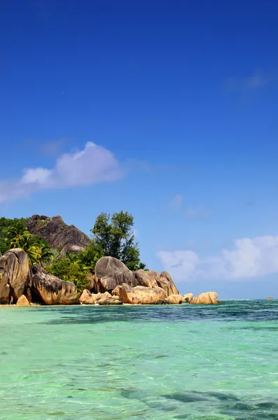 Seychelle-szigeteki szigetén található Tropical beach — Stock Fotó