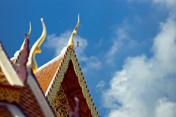 Дах буддійський храм — стокове фото