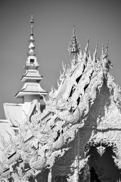Bellissimo tempio bianco — Foto Stock