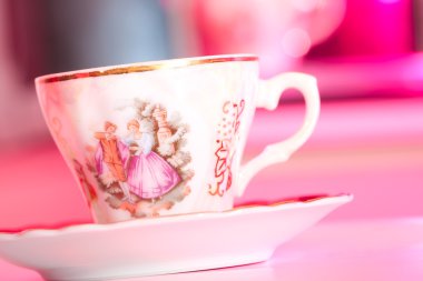 espresso makinesi karşı kahve bardağı