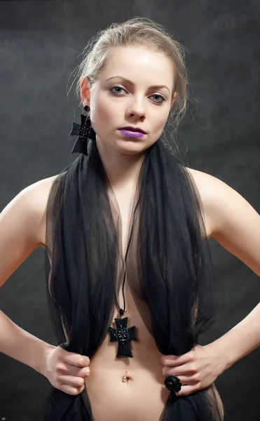 Das elegante kaukasische junge Mädchen. — Stockfoto