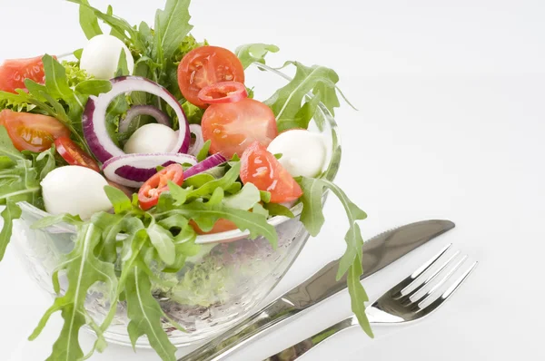 新鮮な緑の野菜のサラダ — ストック写真