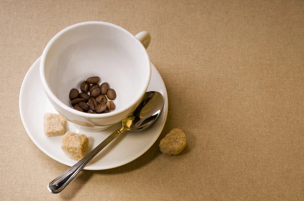 豆のコーヒー カップ — ストック写真