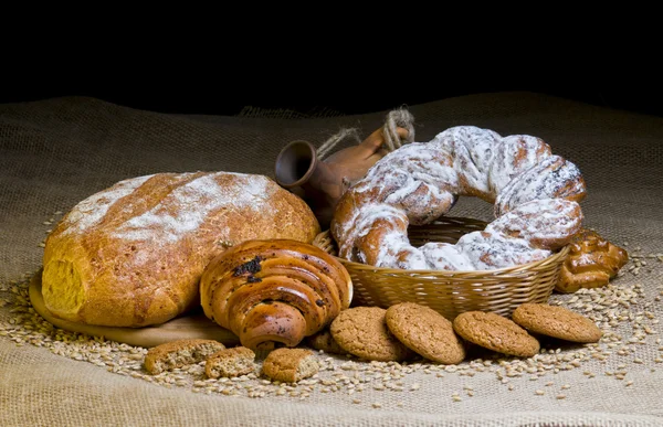 Assortiment de produits de boulangerie — Photo