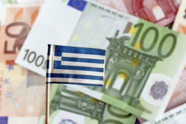 Avro banknotları ve Yunan bayrağı