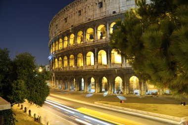 Coliseum geceleri. Roma - İtalya