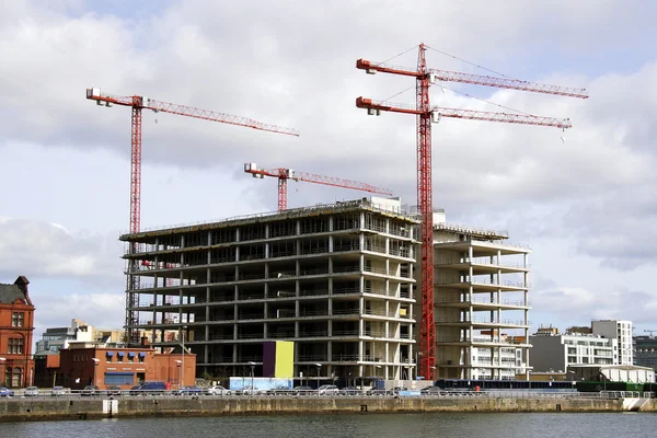 Bygga Lyftkranar och bygga hus, dublin, Irland Stockfoto
