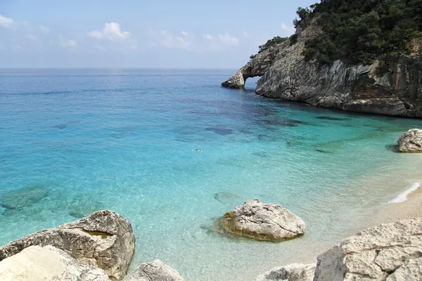 Stranden cala goloritze, Sardinien, Italien Stockbild