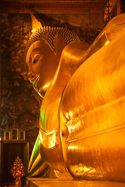 "Reclining Buddha" — Stock Photo, Image